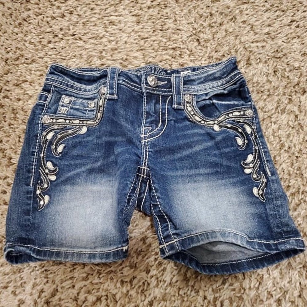Girls Miss Me Short